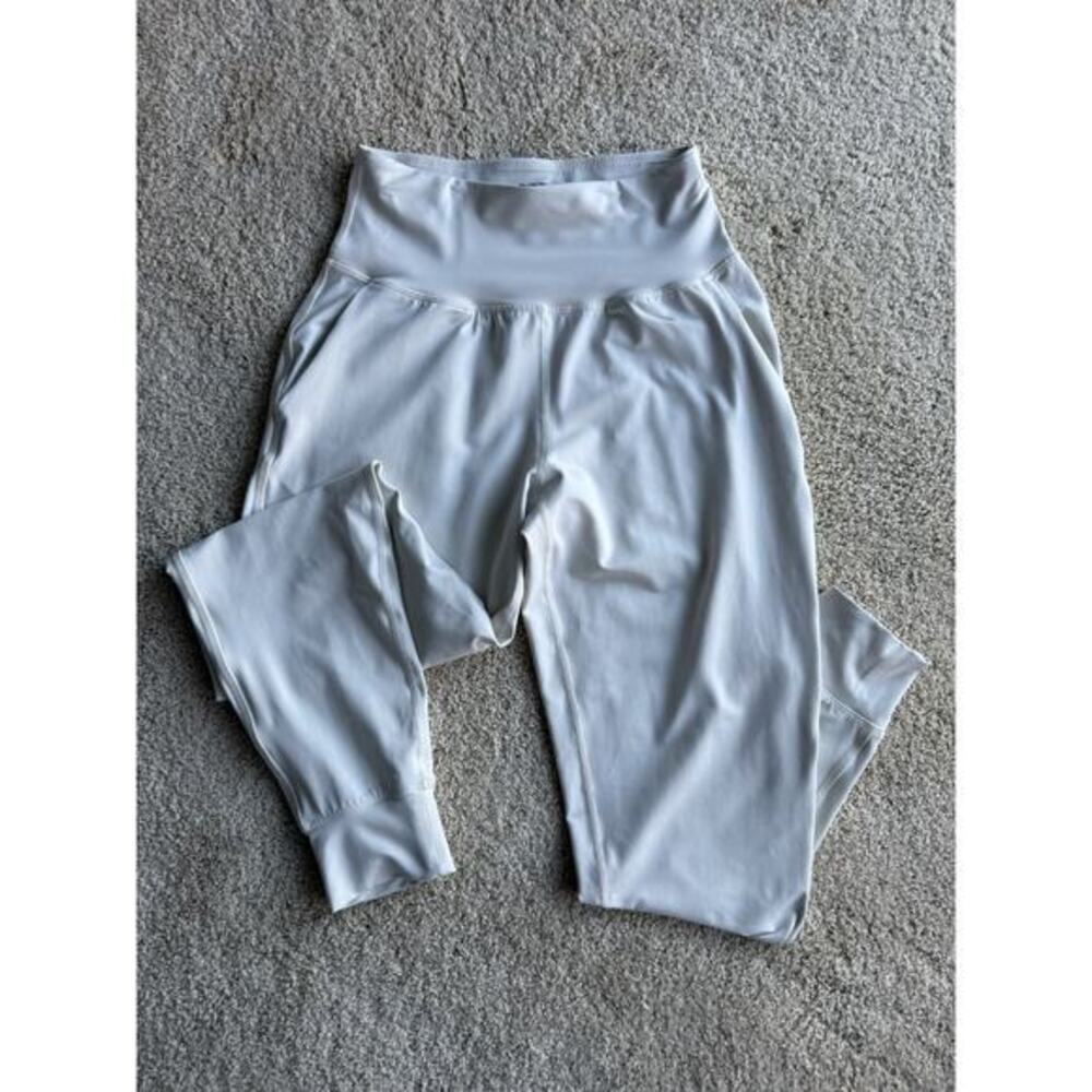 Under Armour Women’s Leggings XS Light Gray High Rise Athletic Workout Pants